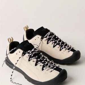 Keen Jasper Birch Black NIB